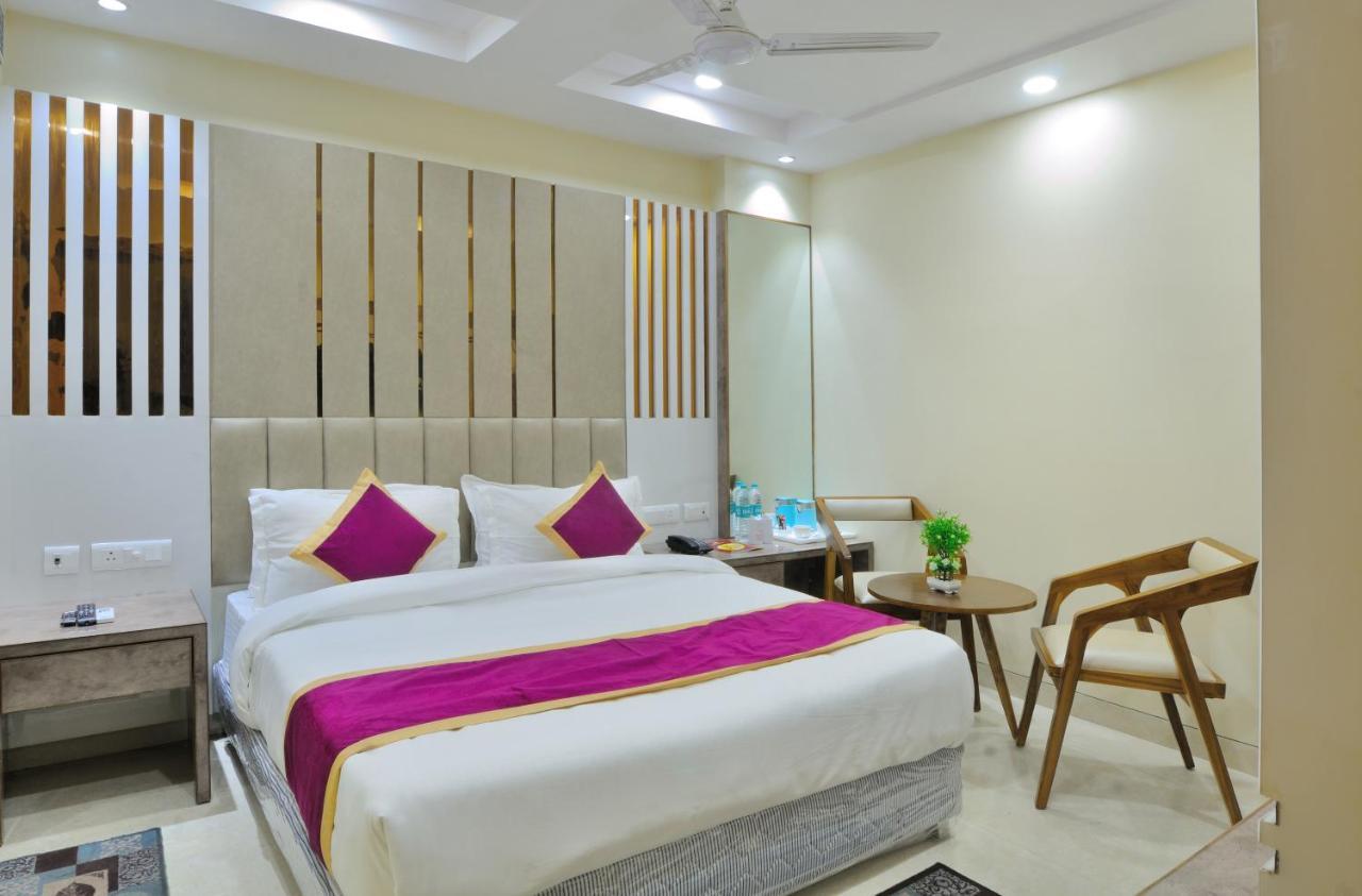 Hotel Worth Newly Bulit - นิวเดลี ภายนอก รูปภาพ