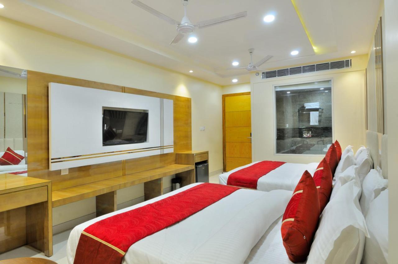 Hotel Worth Newly Bulit - นิวเดลี ภายนอก รูปภาพ