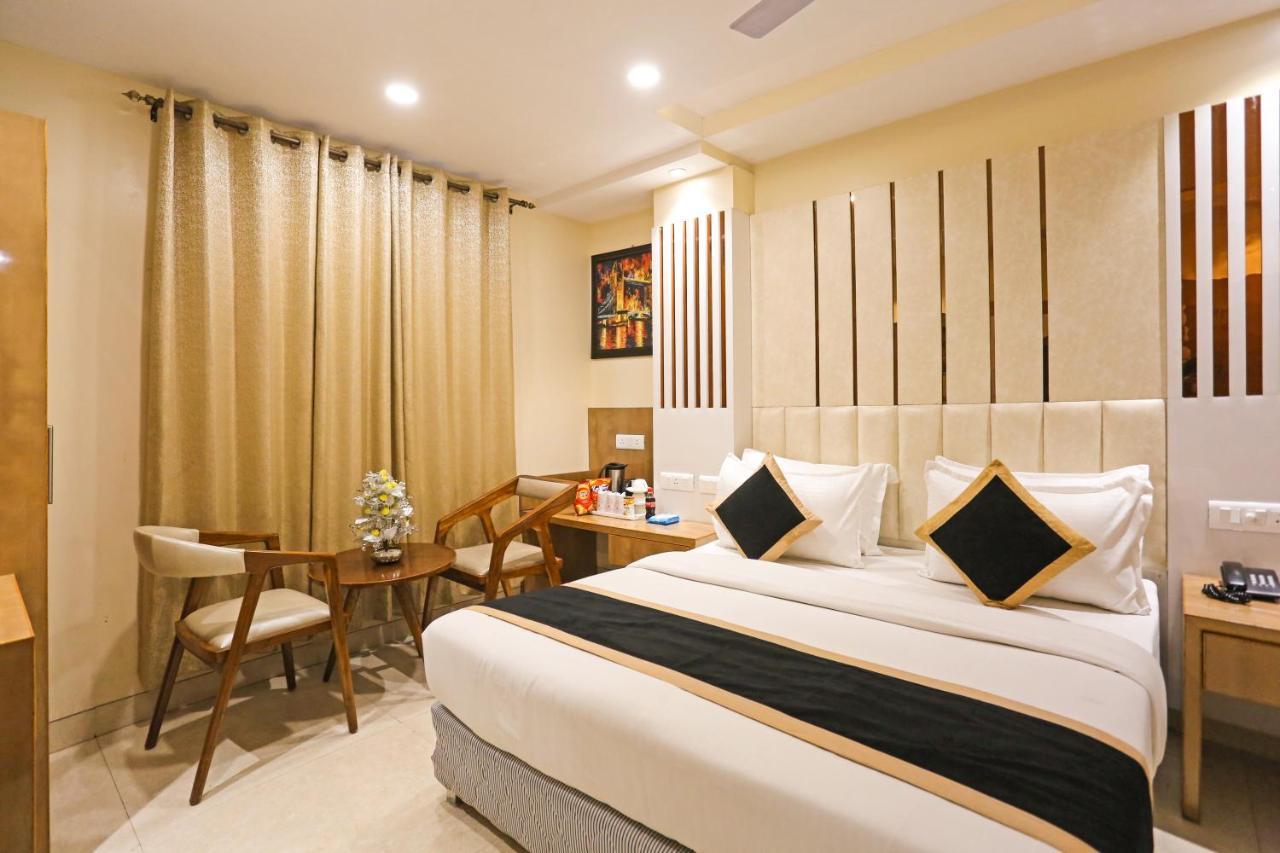 Hotel Worth Newly Bulit - นิวเดลี ภายนอก รูปภาพ