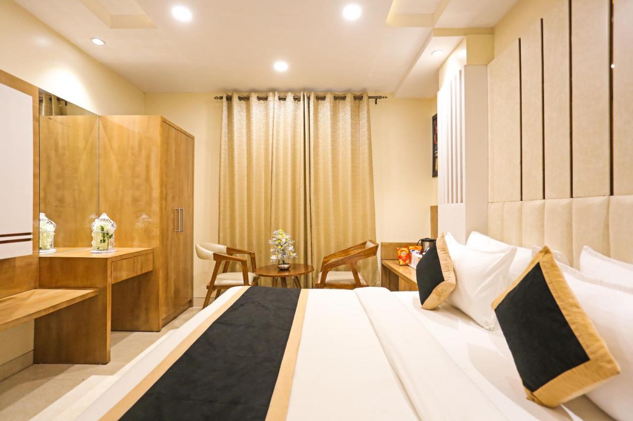 Hotel Worth Newly Bulit - นิวเดลี ภายนอก รูปภาพ