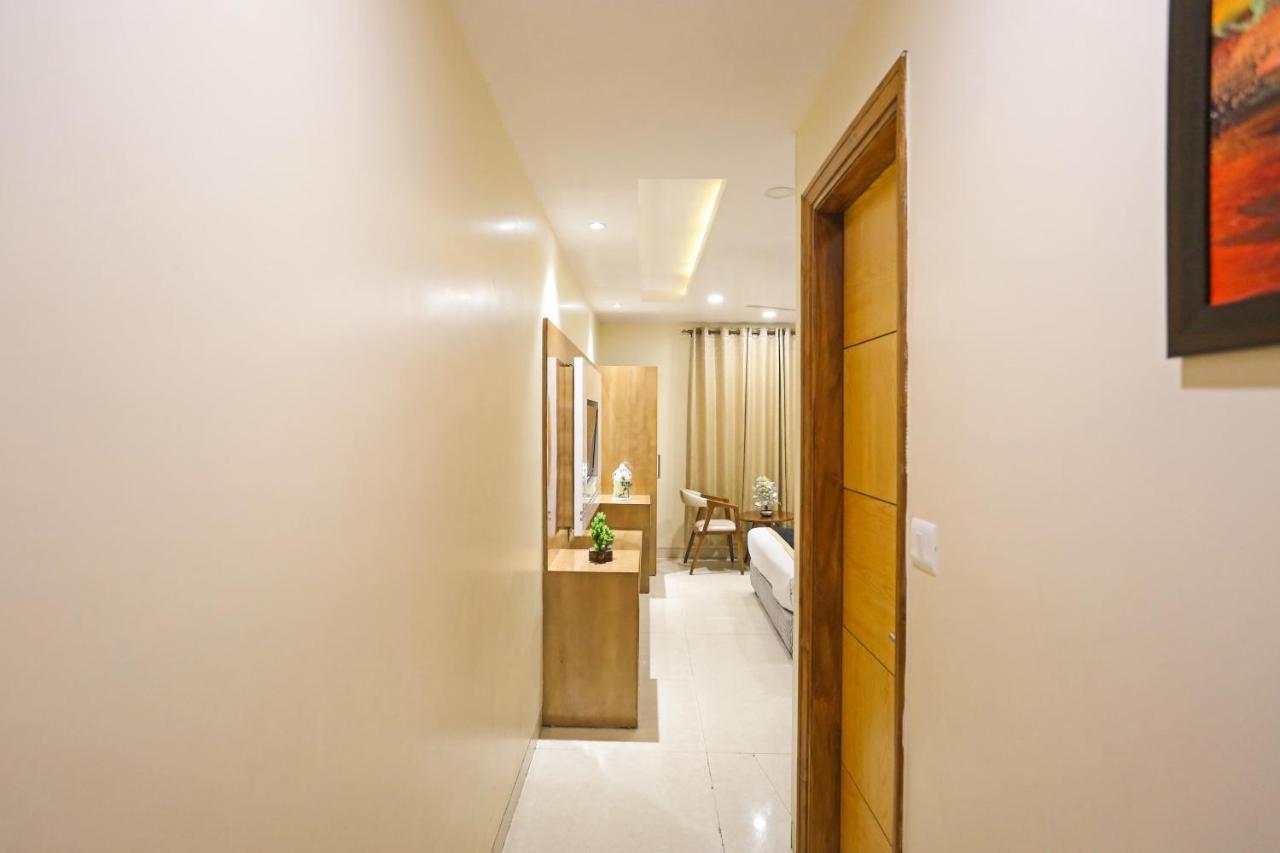 Hotel Worth Newly Bulit - นิวเดลี ภายนอก รูปภาพ