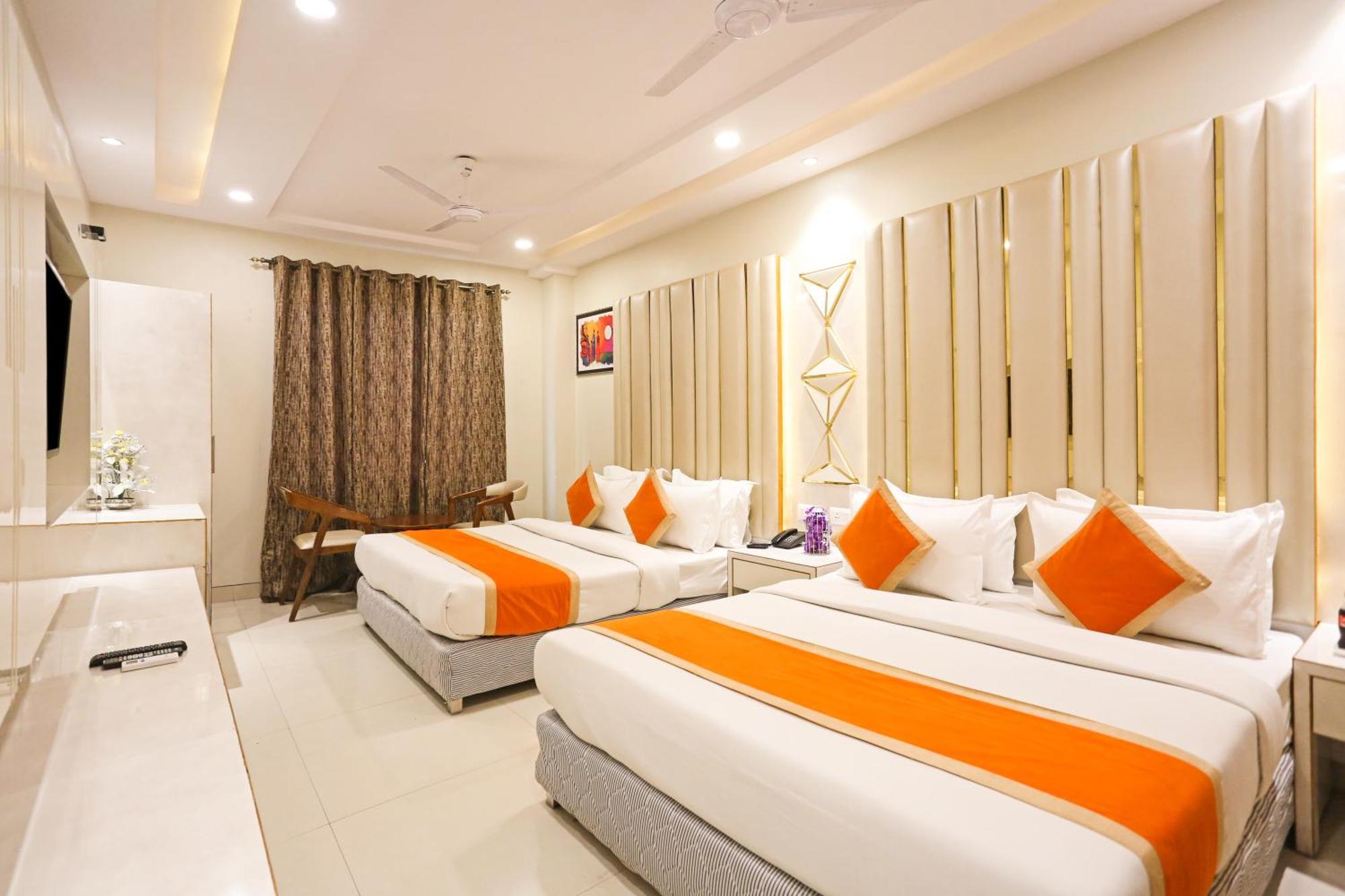 Hotel Worth Newly Bulit - นิวเดลี ภายนอก รูปภาพ