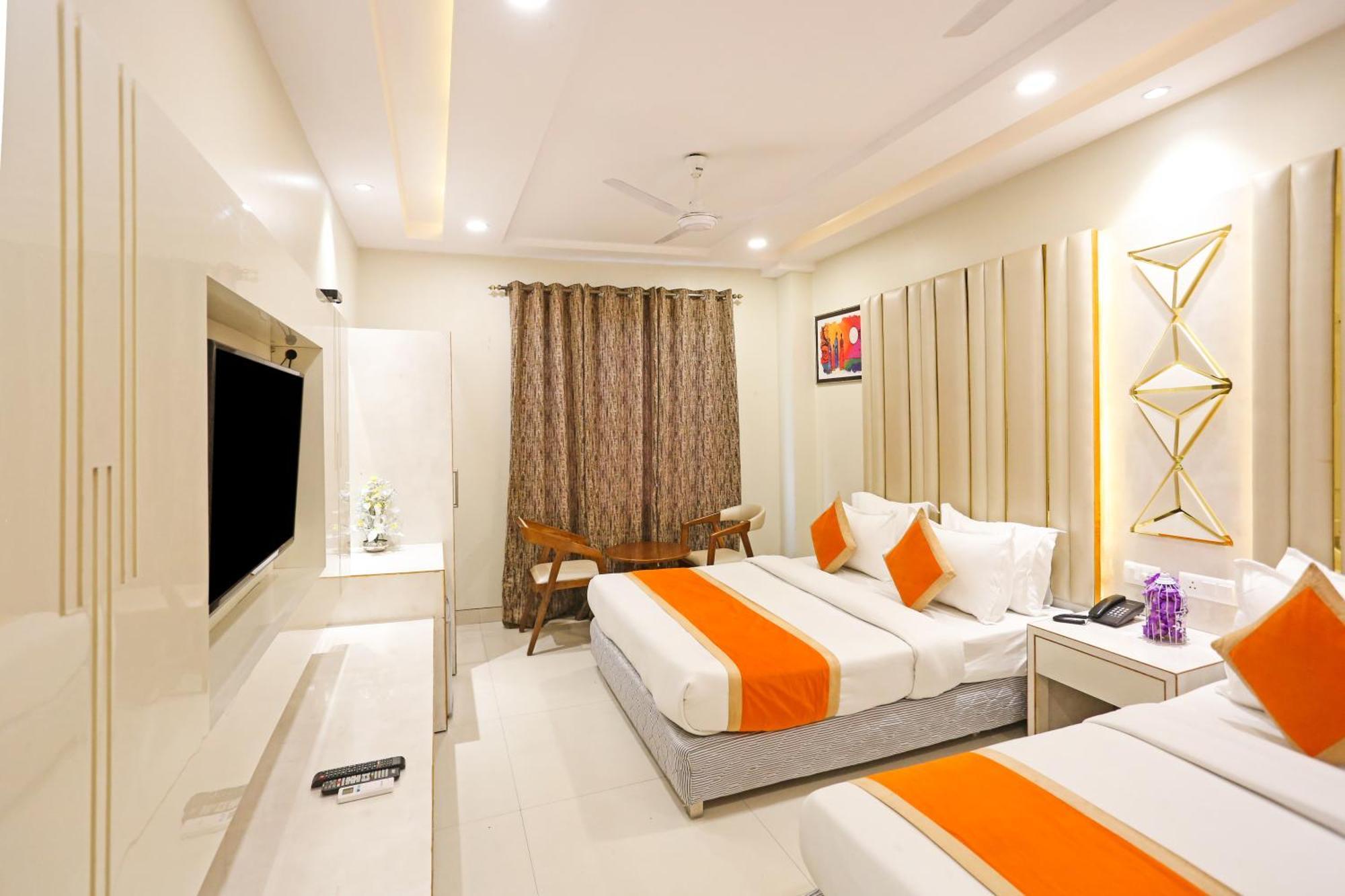 Hotel Worth Newly Bulit - นิวเดลี ภายนอก รูปภาพ